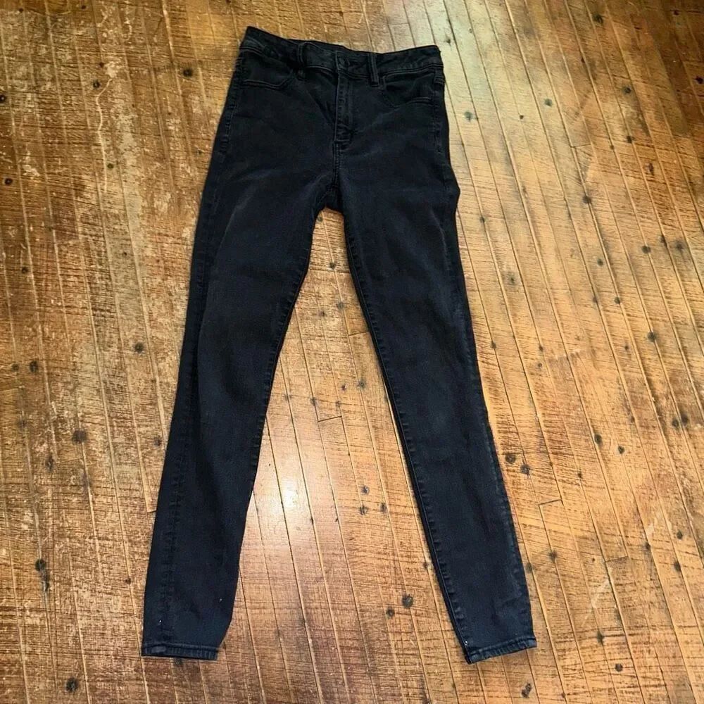American Eagle black 6 long normcore hi-rise jeggings